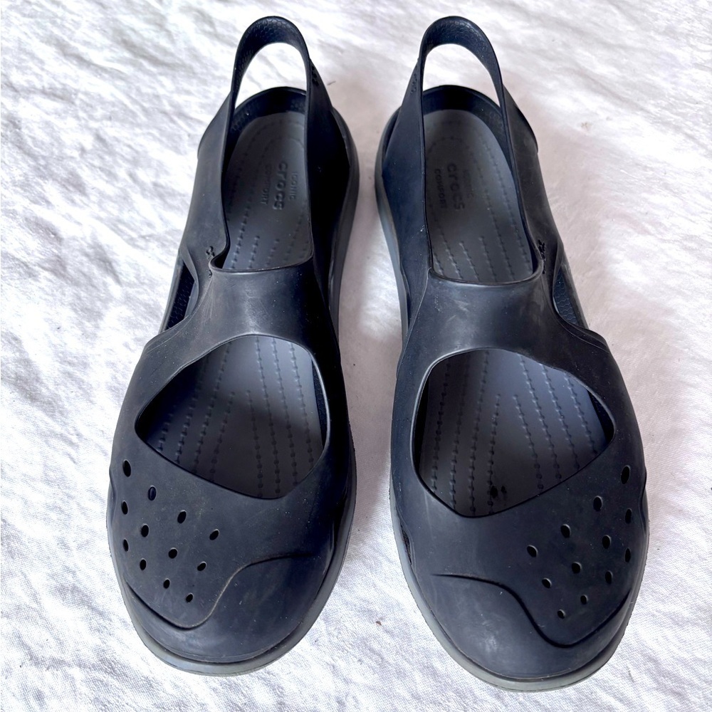 Crocs Women’s Swiftwater Wave Beach Sandal Iconic Comfort Size W7 Summer, Water